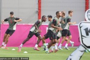 强援！迪亚斯本赛季场均评分8.17，五大联赛仅次于凯恩、姆巴佩