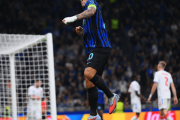 欧冠风云：国际米兰3-0布拉格斯拉维亚，强势冲击八强