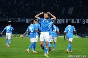 霍伊伦德双响破荒！那不勒斯2-1力克尤文图斯