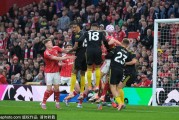 英超-迪亚洛绝平 曼联2分钟内丢2球2-2森林结束三连胜